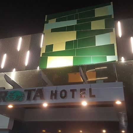 罗塔酒店 雅加达 客房 照片